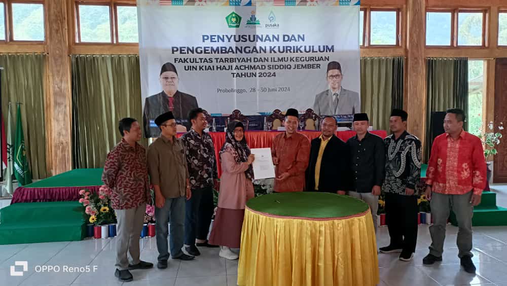 Sah! Kurikulum Prodi TBI yang Baru telah Disahkan oleh Dekan FTIK